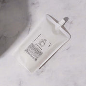 うるうミストトリートメント（500mL）詰替用の画像。髪の補修と保湿を考えた、洗い流さないトリートメント。植物由来の保湿成分と毛髪補修成分が傷んだ髪を補修。